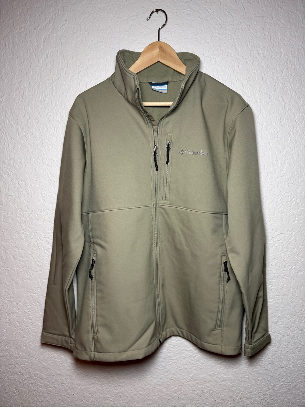 Columbia Men's Light Olive Full-Zip Performance Jacket